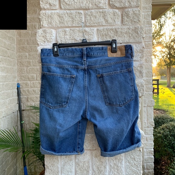 H&M &Denim Blue Jean Shorts - Picture 2 of 2